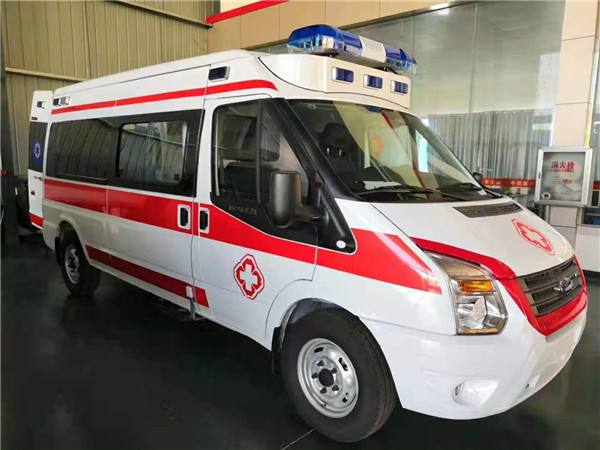 石渠县福特V362救护车